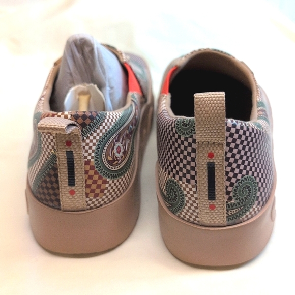UIN Women's Paisley Check II Toledo IX Walking Shoe NEW!! Size 8.5 - Picture 9 of 12